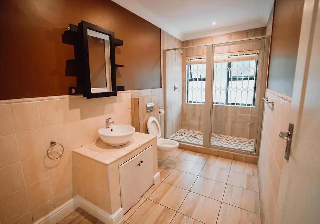 ホテル Rondebosch Luxury Living ケープタウン ゲストハウス