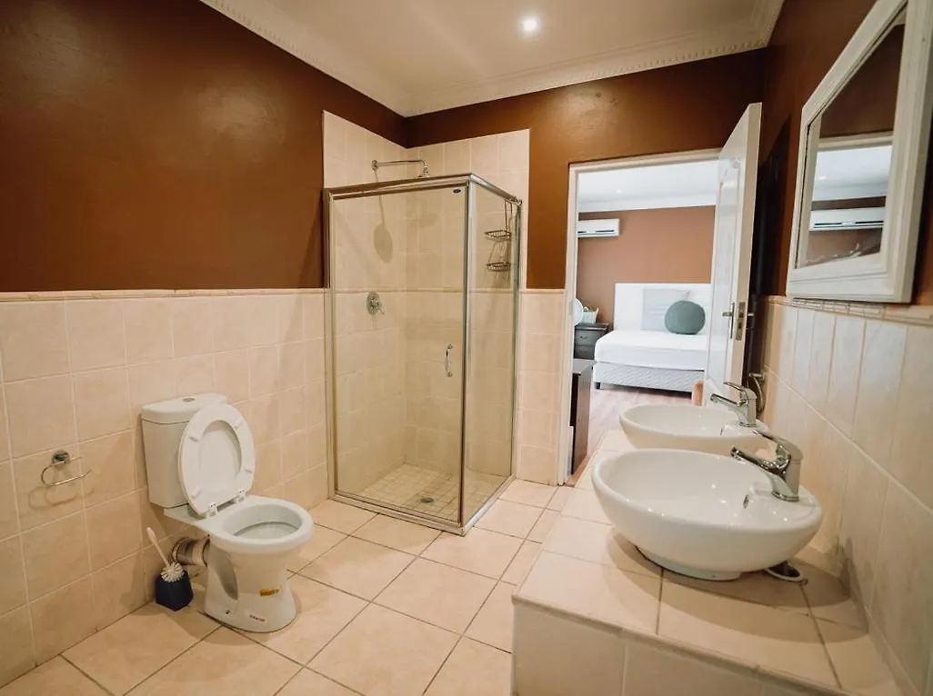 ホテル Rondebosch Luxury Living ケープタウン
