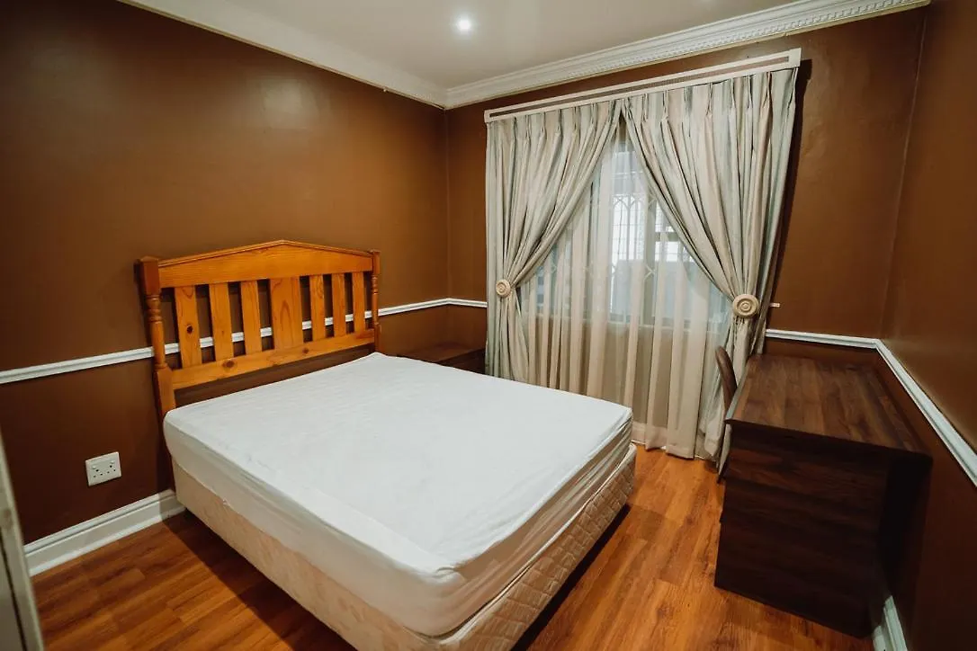 ホテル Rondebosch Luxury Living ケープタウン ゲストハウス