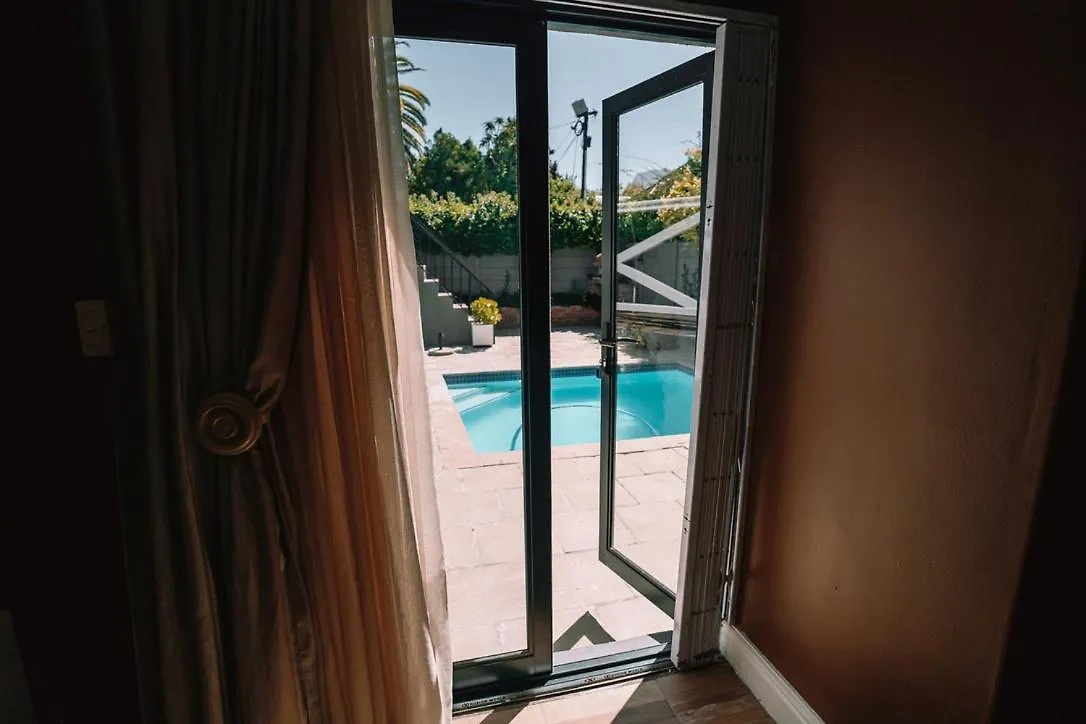 ホテル Rondebosch Luxury Living ケープタウン 南アフリカ