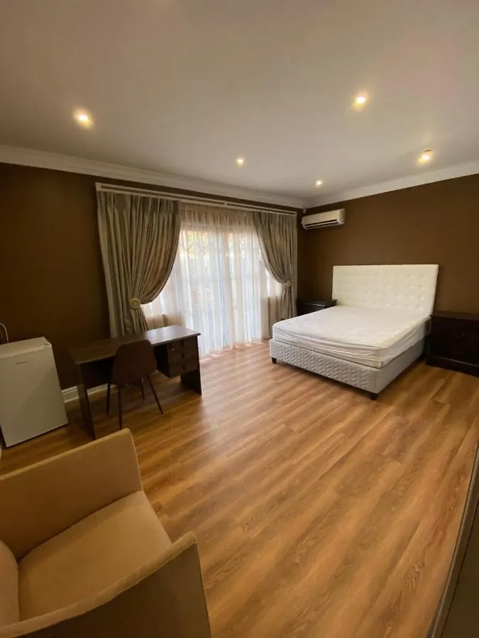 ホテル Rondebosch Luxury Living ケープタウン